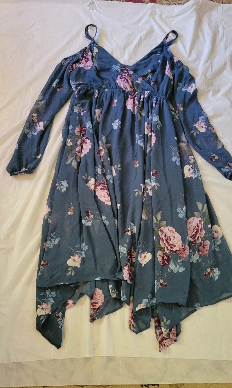 Torrid Size 00 Floral Midi Dress in Slate Blue with Pink Roses